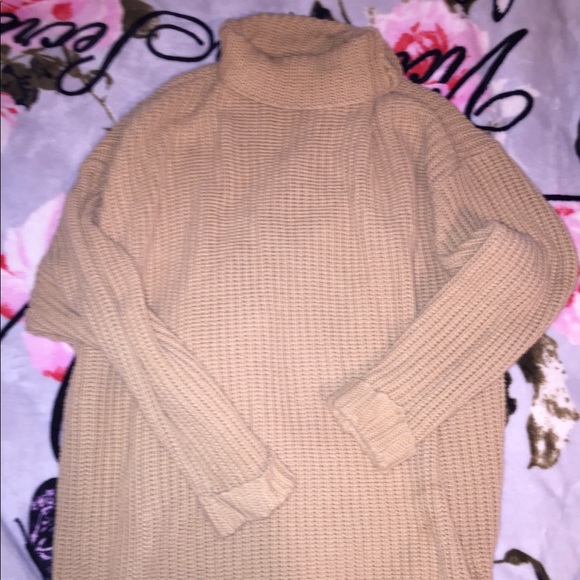 Brown Oversized Turtleneck Sweater American Eagle - Picture 2 of 3